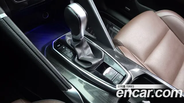 Renault-KoreaSamsung Koleos 2019 thumb 9