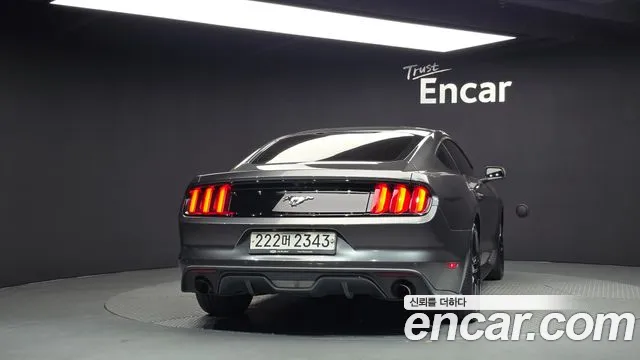 Ford Mustang Mach-E 2016 thumb 4