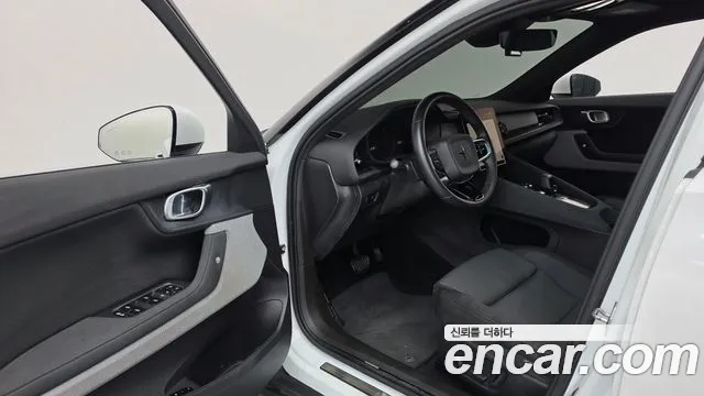 Polestar 2 2022 thumb 10