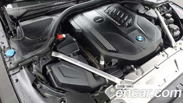 BMW 4-Series 2022 thumb 6