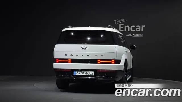 Hyundai Santa Fe 2024 thumb 4