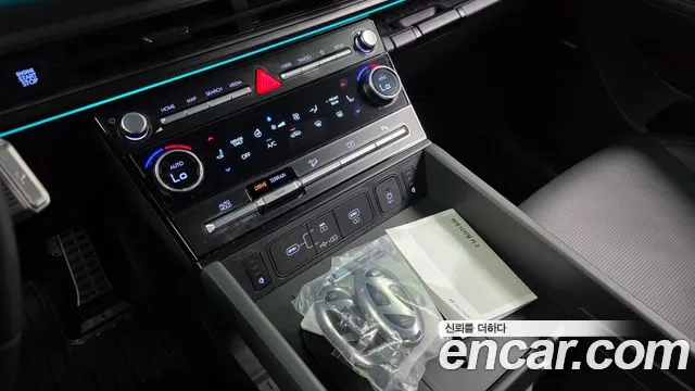 Hyundai Santa Fe 2024 thumb 9