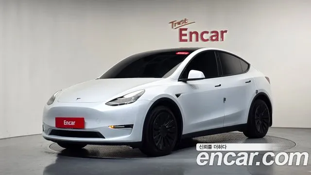 Tesla Model Y 2022 thumb 10