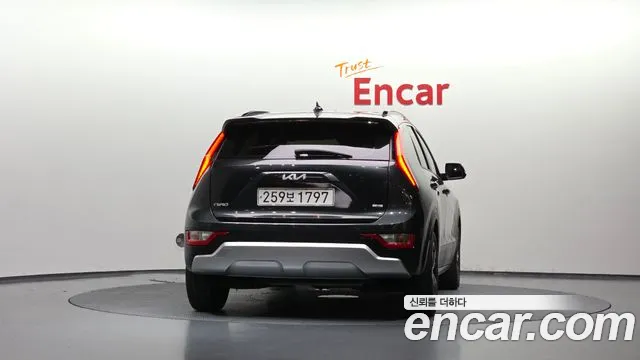 Kia Niro 2022 thumb 4