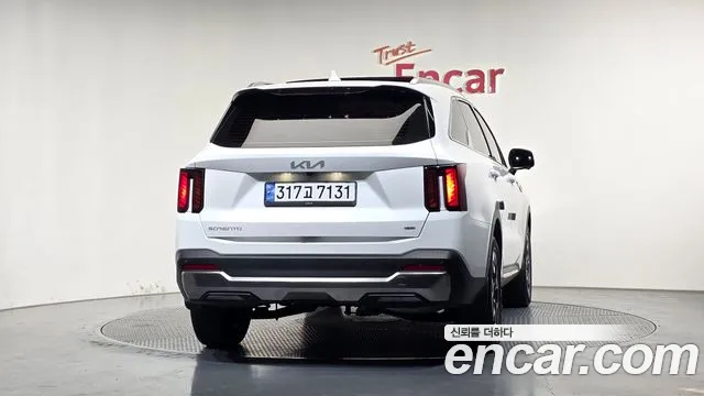 Kia Sorento 2023 thumb 4
