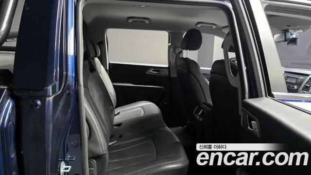 KG_Mobility_Ssangyong Rexton 2018 thumb 12
