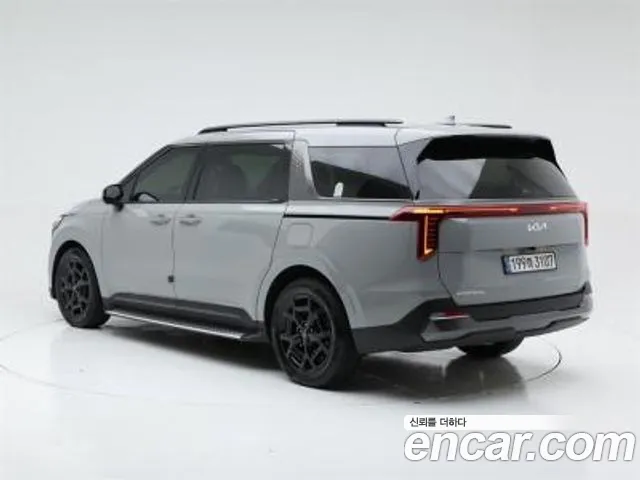Kia Carnival 2024 thumb 4