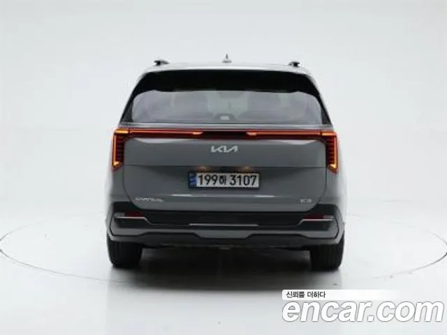 Kia Carnival 2024 thumb 5