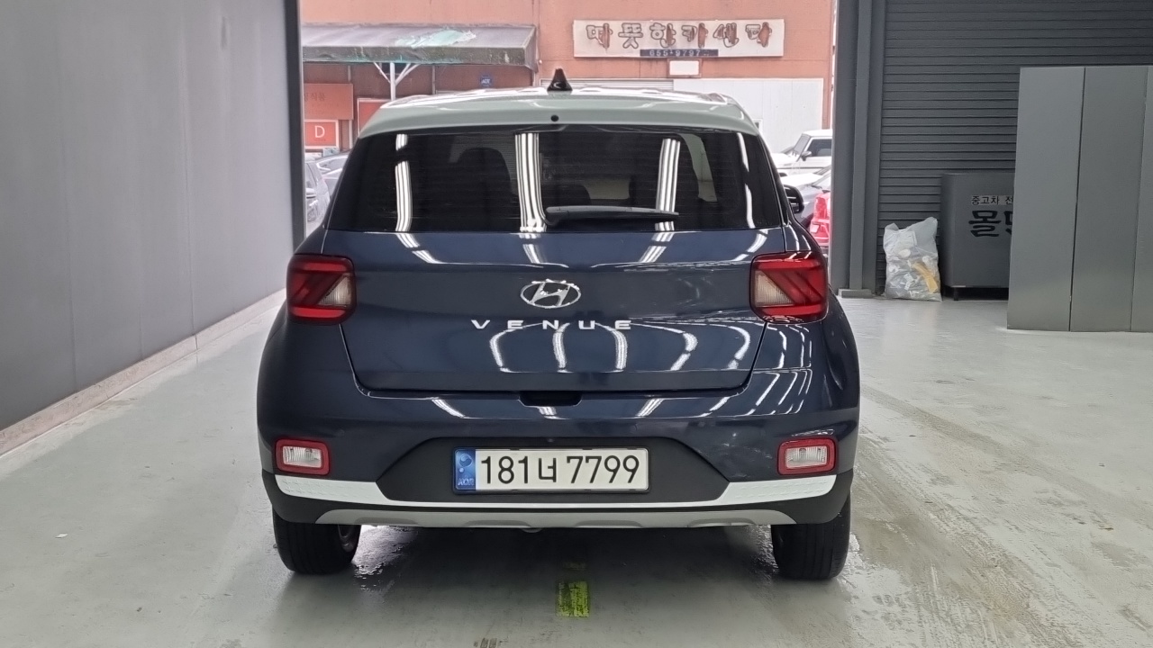 Hyundai Venue 2021 thumb 4