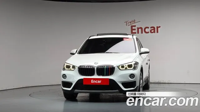 BMW X1 2019 thumb 2