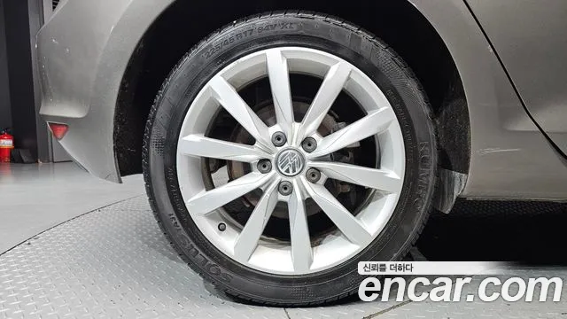 Volkswagen Golf Sportsvan 2016 thumb 5