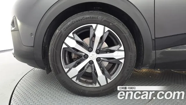 Peugeot 3008 2020 thumb 4