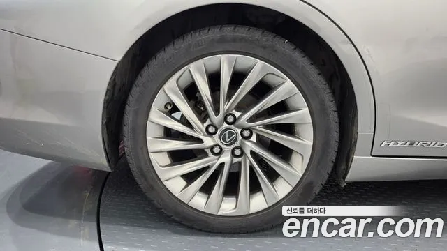 Lexus ES 2019 thumb 5