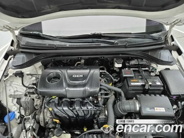 Hyundai Avante 2016 thumb 5
