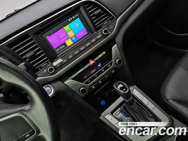 Hyundai Avante 2016 thumb 9