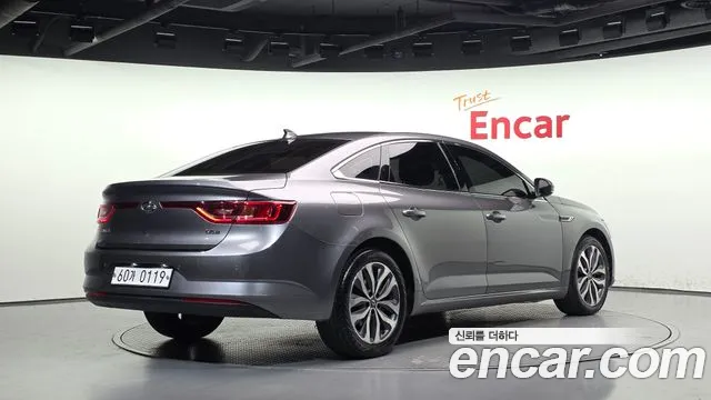 Renault-KoreaSamsung Megane 2016 thumb 2