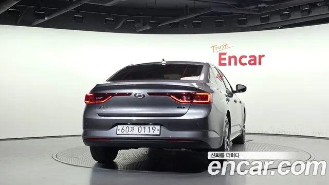 Renault-KoreaSamsung Megane 2016 thumb 4