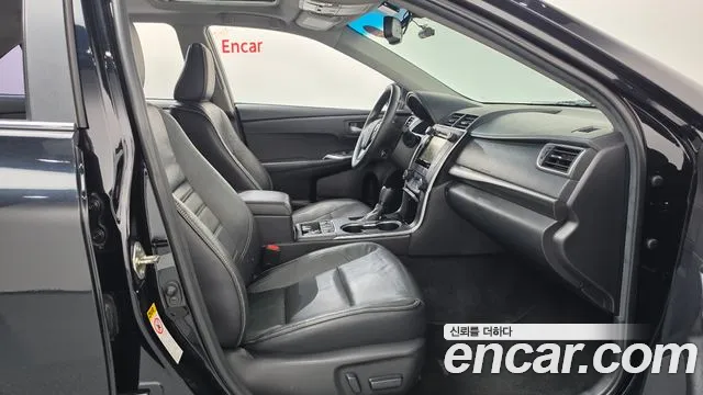 Toyota Camry 2015 thumb 11