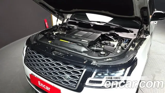 Land Rover Range Rover 2019 thumb 6