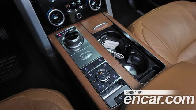Land Rover Range Rover 2019 thumb 9