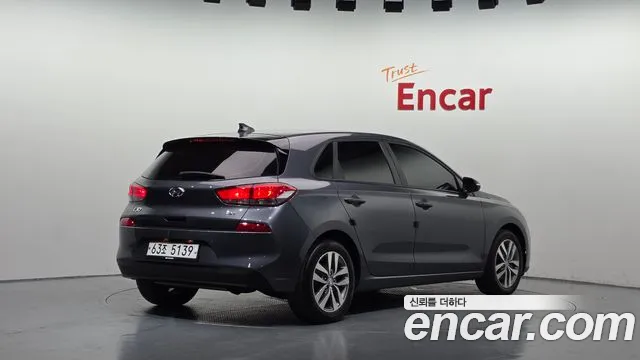 Hyundai i30 2019 thumb 2