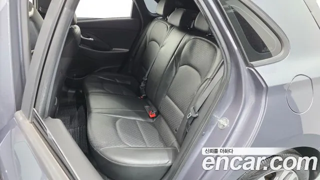 Hyundai i30 2019 thumb 11