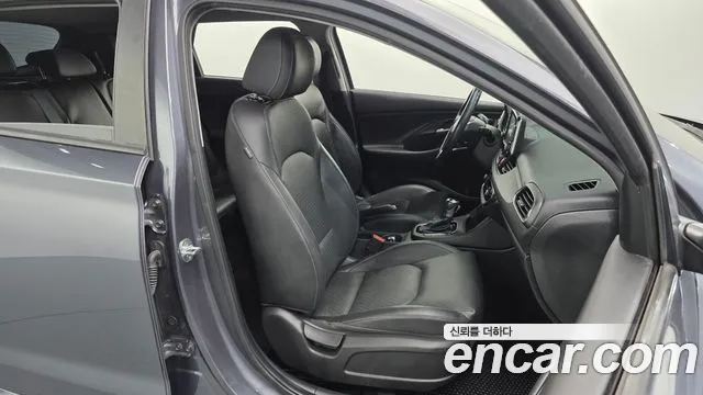 Hyundai i30 2019 thumb 12