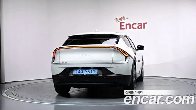 Kia EV6 2022 thumb 4