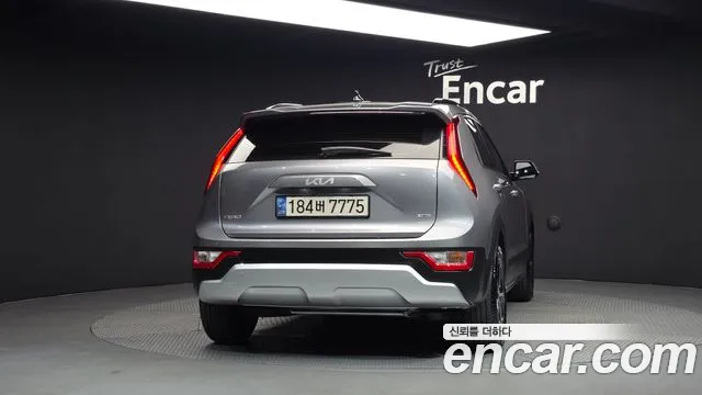 Kia Niro 2022 thumb 4