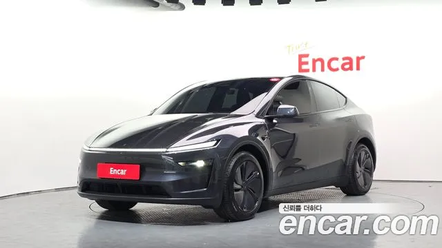 Tesla Model Y 2025 thumb 12