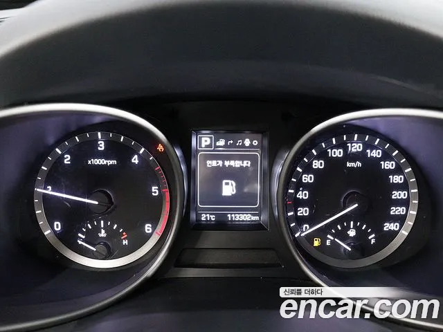 Hyundai Santa Fe 2015 thumb 8