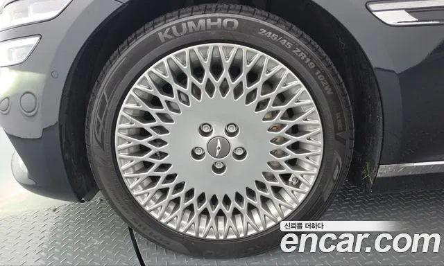 Genesis G80 2022 thumb 5