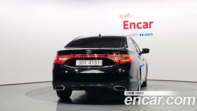 Hyundai Grandeur 2015 thumb 3