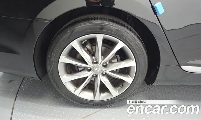 Hyundai Grandeur 2015 thumb 4