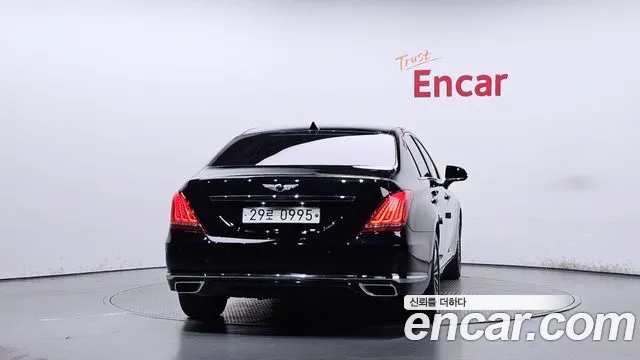 Genesis G90 2016 thumb 4