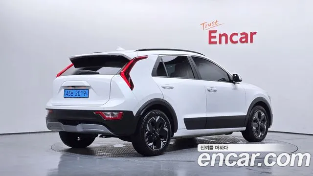 Kia Niro 2022 thumb 2