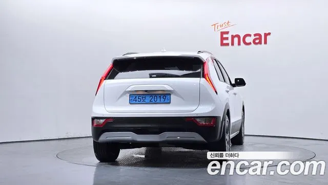Kia Niro 2022 thumb 4