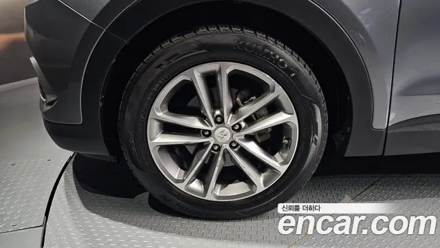 Hyundai Santa Fe 2015 thumb 4