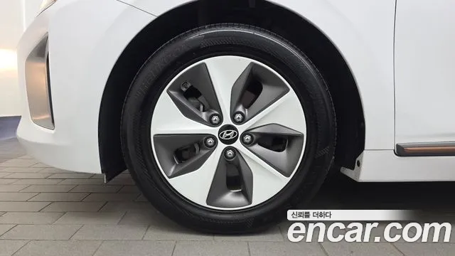Hyundai IONIQ 6 2017 thumb 5