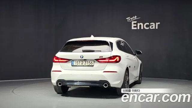 BMW 1-Series 2021 thumb 4