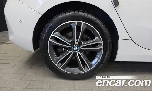 BMW 1-Series 2021 thumb 5