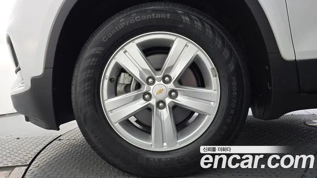 ChevroletGMDaewoo Tracker 2017 thumb 5