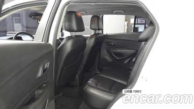 ChevroletGMDaewoo Tracker 2017 thumb 11