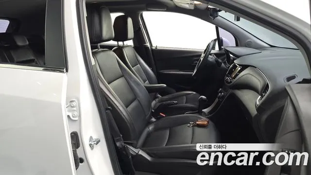ChevroletGMDaewoo Tracker 2017 thumb 12