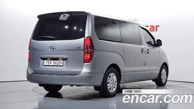 Hyundai Starex 2016 thumb 2