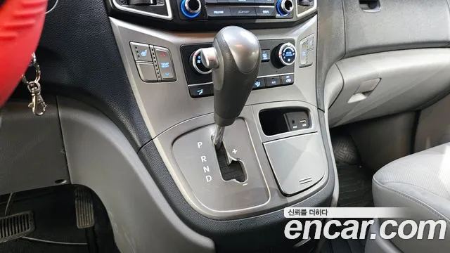 Hyundai Starex 2016 thumb 9