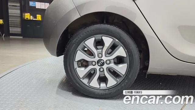 Kia Morning 2015 thumb 5