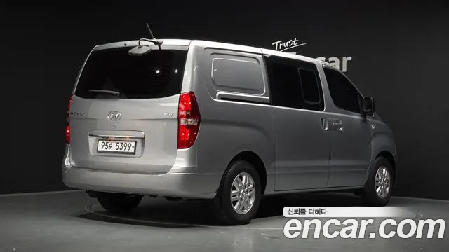 Hyundai Starex 2019 thumb 2