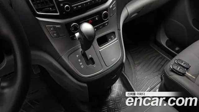 Hyundai Starex 2019 thumb 9