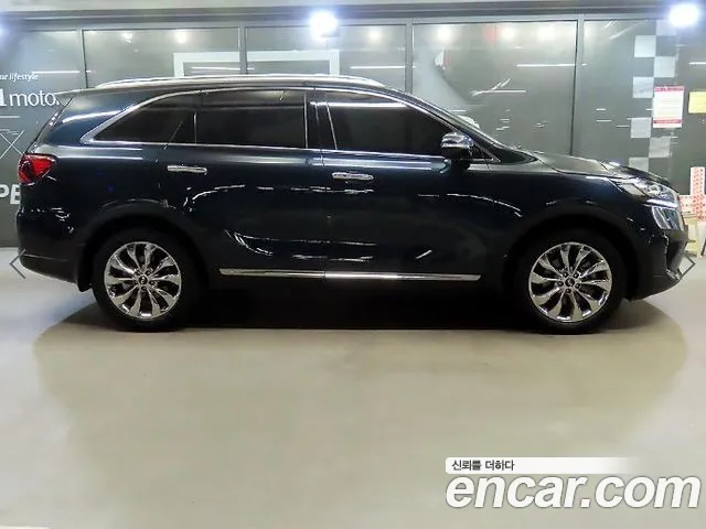 Kia Sorento 2017 thumb 3